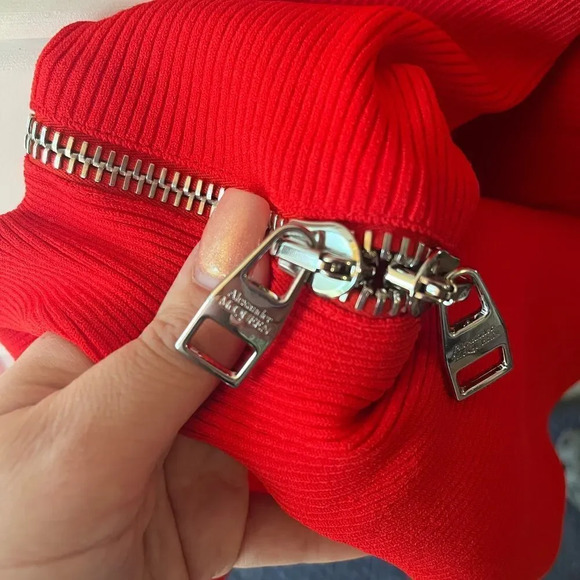 Alexander McQueen Red Ruffle Zip Hem One Shoulder Flounced Cocktail Dress Size M - Picture 6 of 11